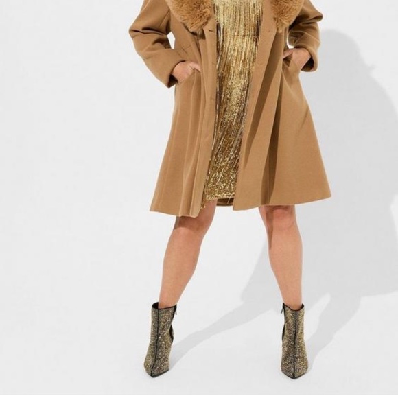 Torrid 3X Gorgeous Camel Coat with detachable faux fur collar - Picture 6 of 10